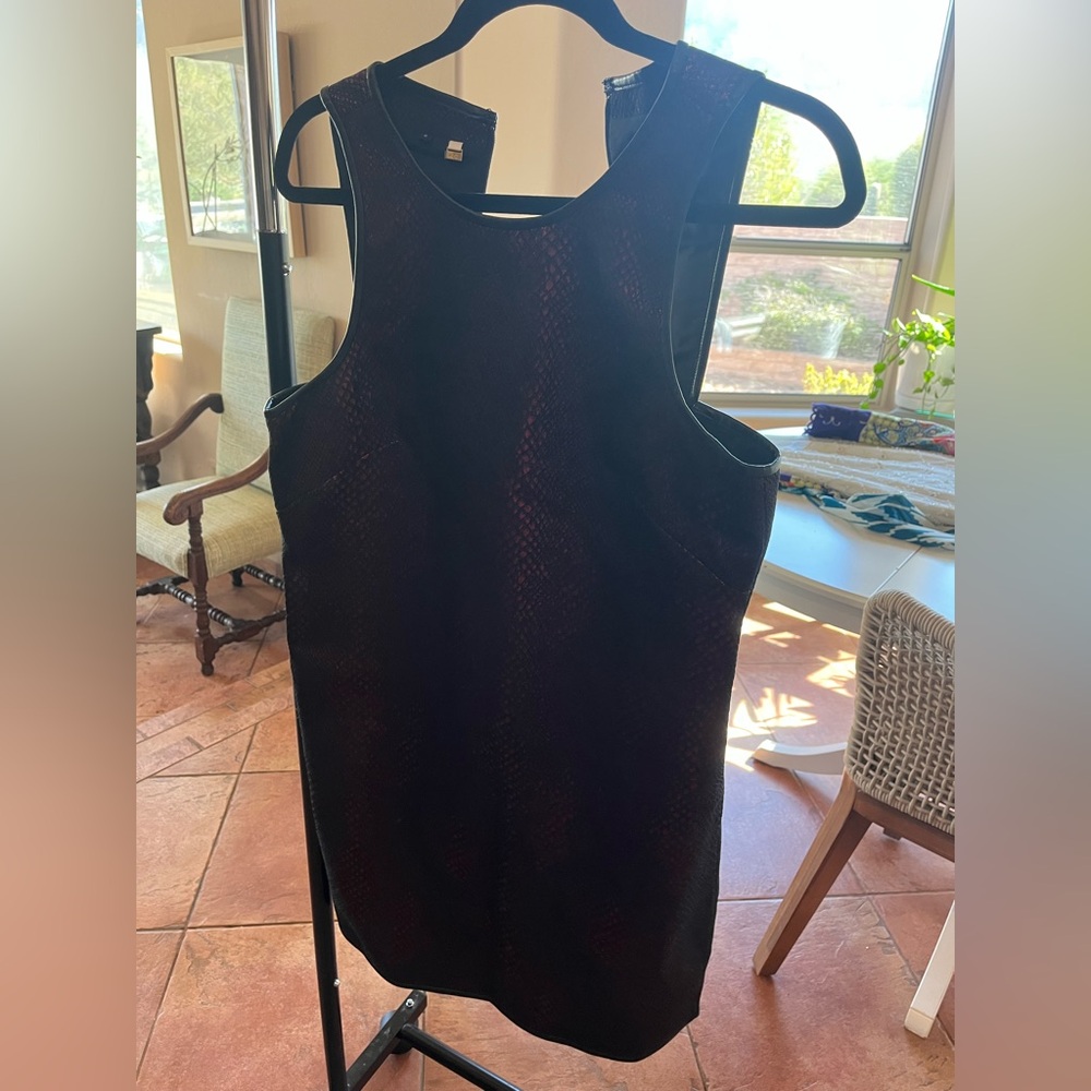 Anthropologie 4C Dark Red Metallic Snake Print Shift Sheath Dress. Size 6.